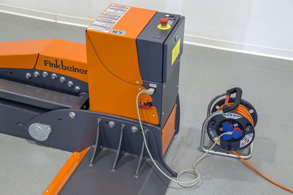 FINKBEINER FHB3500-DC SIIRRETTÄVÄ 2-PILARINOSTIN