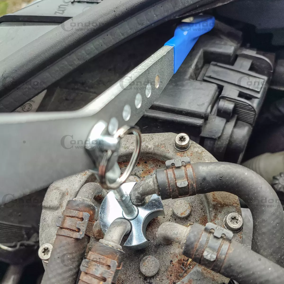 CONDOR ASENNUS VIPU UFI POLTTOAINE SUODATIN KANSI SIS. 2 ADAPTERI