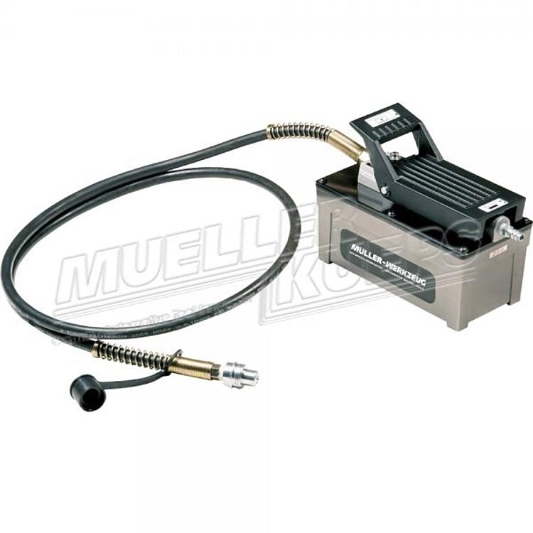 PNEUMAATTINEN HYDRAULIPUMPPU 700 BAR SIS LETKUN