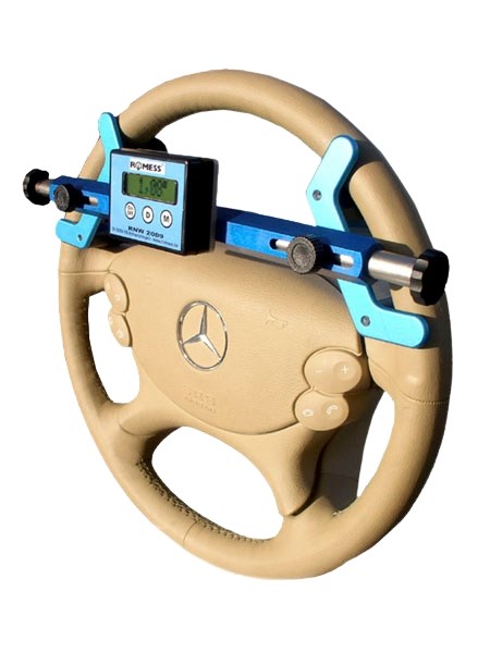 ROMESS RNW 2009 OHJAUSPYÖRÄN KESKITYSLAITE