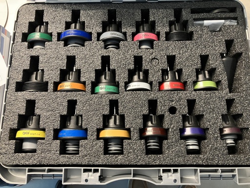 [1010330008XX] E-Care fluid Adapers Kit 