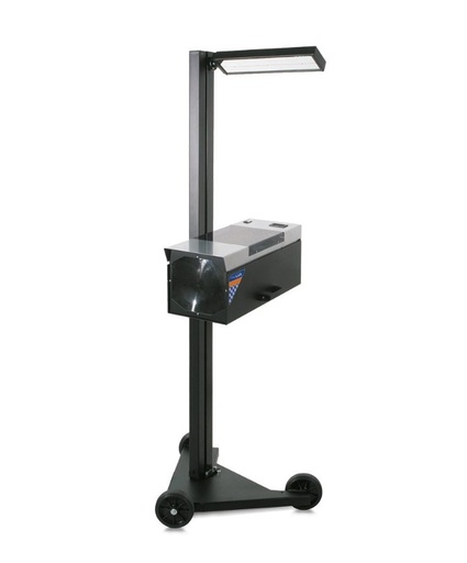 [2066] WOLF VALOJEN SUUNTAUSLAITE  LUX MITTARILLA JA POLYCARBONAATTI LINSSILLÄ