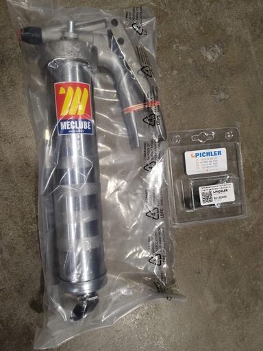 [80150505] YHDEN KÄDEN RASVAPRÄSSI 300MM JOUSTAVA LETKU 4 KÄRKINEN LIITIN